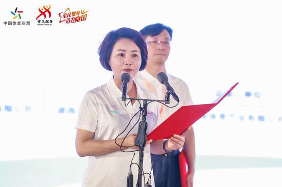 （長沙市政協(xié)副主席、市體育局局長李平致辭）
